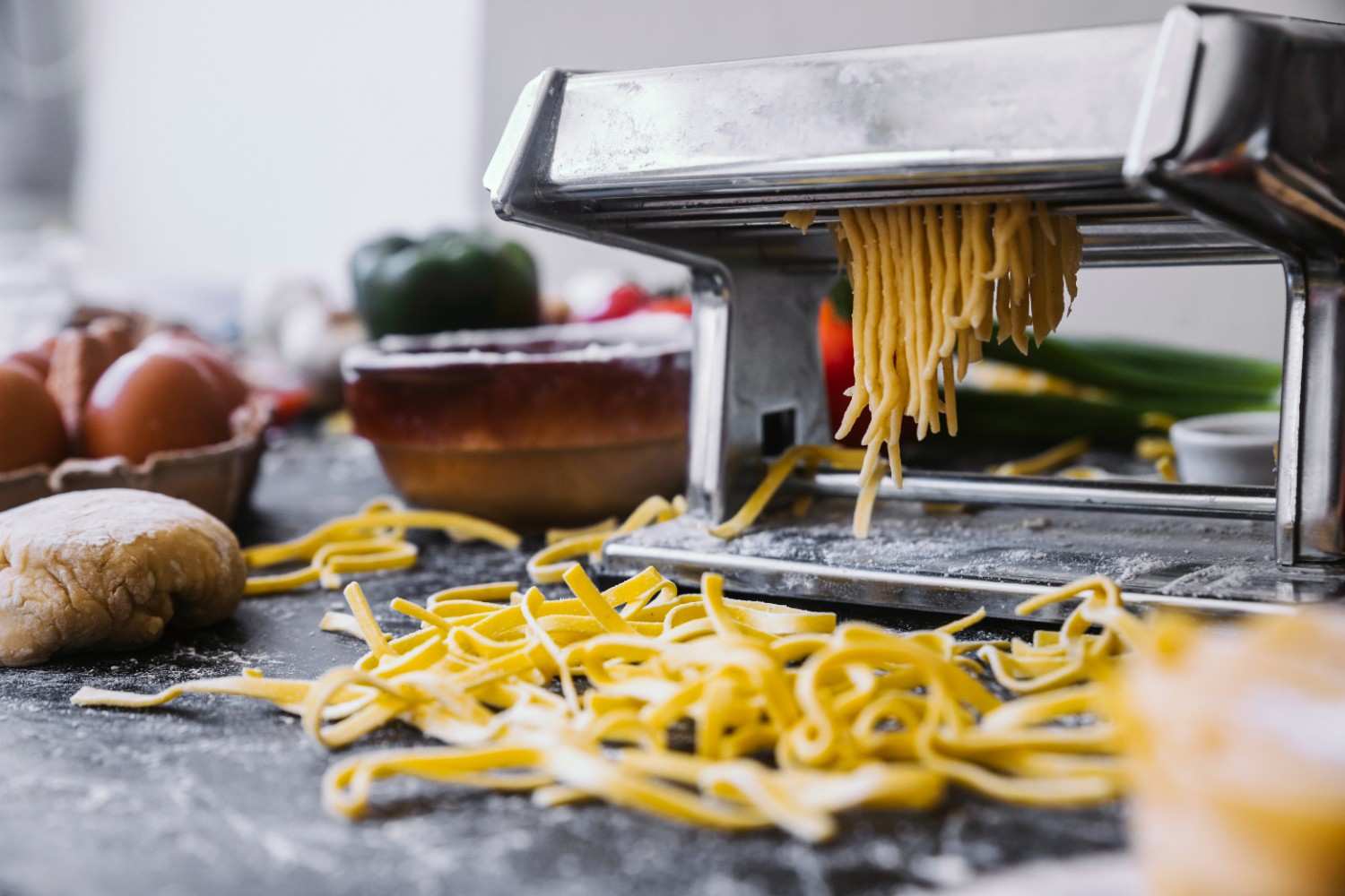 Tips Memilih Mesin Pembuat Mie yang Tepat untuk Usaha