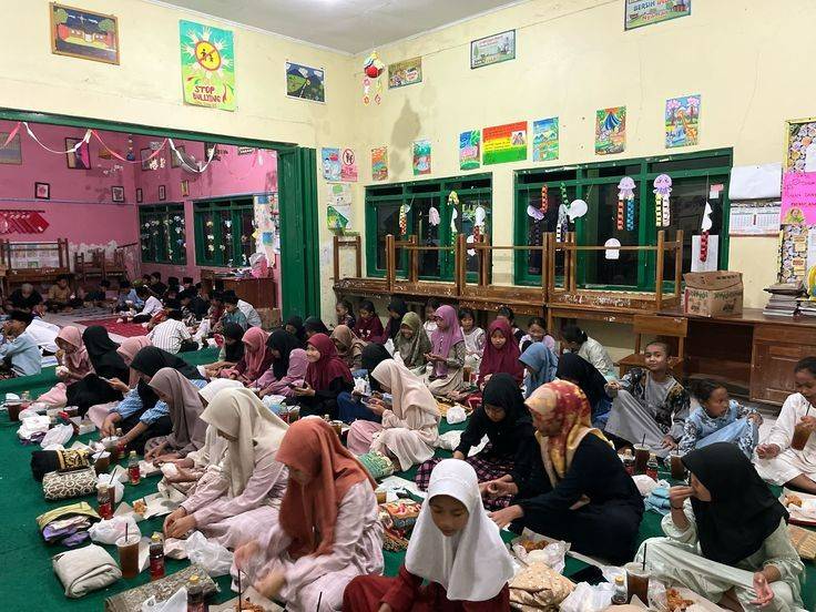 Menstimulasi Potensi Anak Lewat Sekolah Islam dengan Lingkungan Belajar Nyaman
