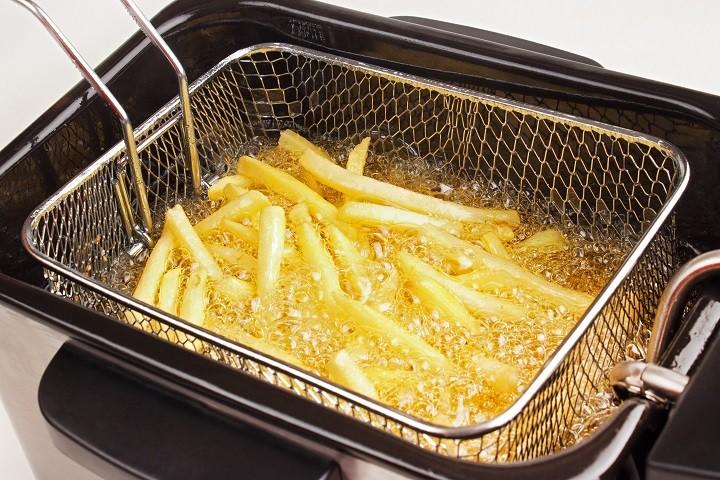 Rahasia Kentang Goreng Renyah! Begini Cara Menggoreng Kentang dengan Deep Fryer yang Benar